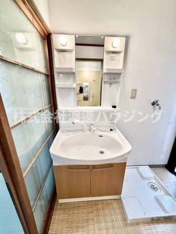 黒原城内町一戸建の洗面所