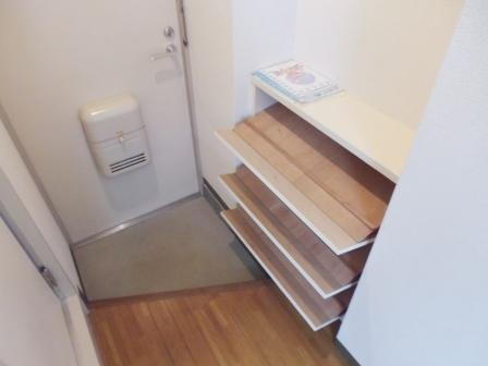 アビタシオンイシカワの玄関