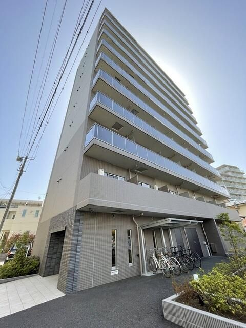 グランヴァンプレミアム川口の外観