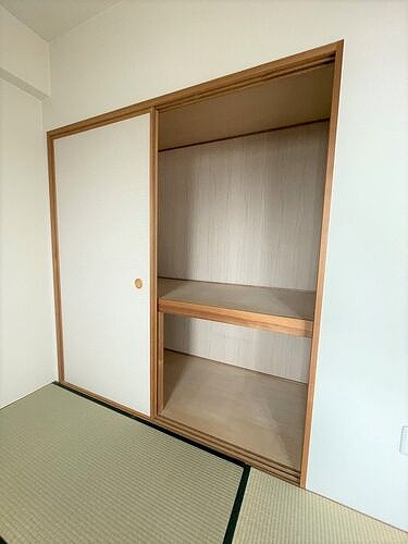 シャリエ練馬北町の収納|押入（和室）