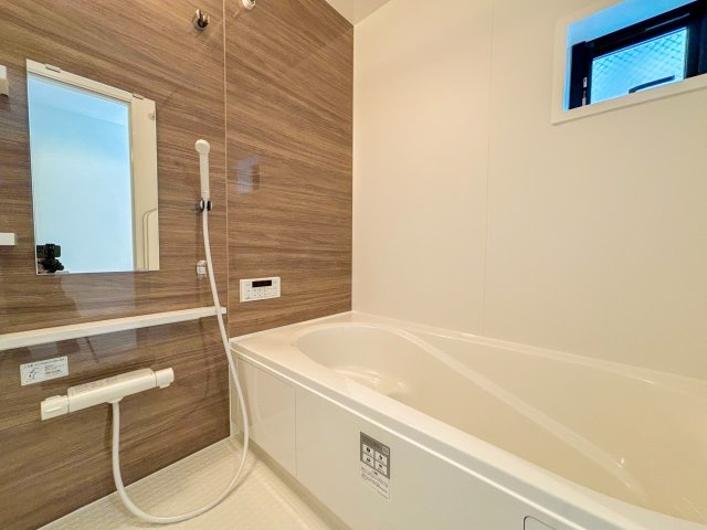新吉田東1丁目3期　№1の浴室|お風呂で日々の疲れを落としましょう