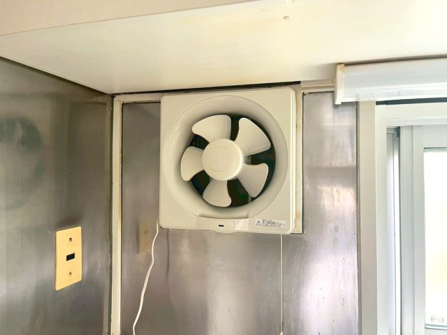 高倉台（８）団地31号棟のキッチン|換気扇