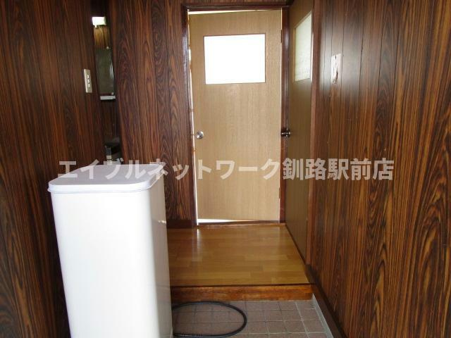 フランセマンションの玄関