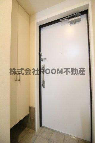フリューゲル年見のエントランス|清潔なエントランスです