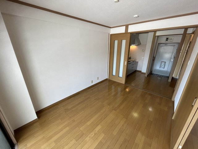 東綾瀬ハイツの居間・リビング