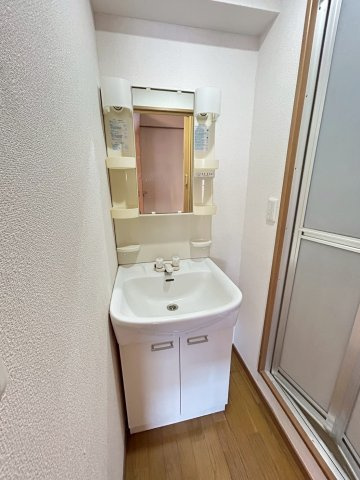 東綾瀬ハイツの洗面所