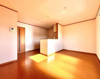 【居間・リビング】West House Rich 