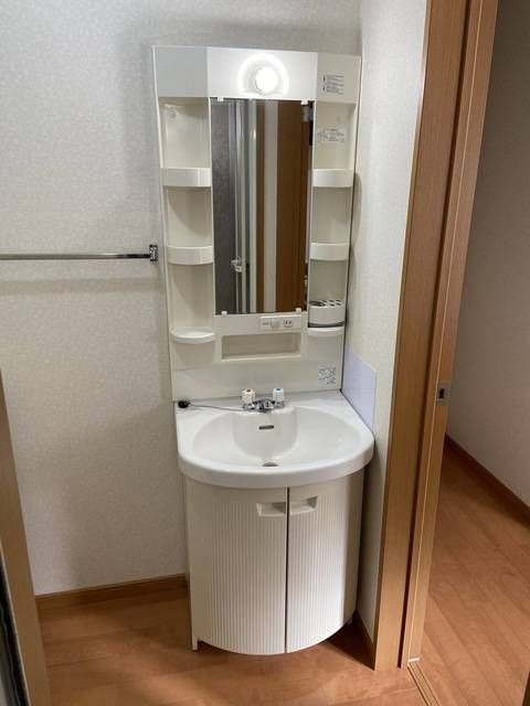 グレイス前原の独立洗面台