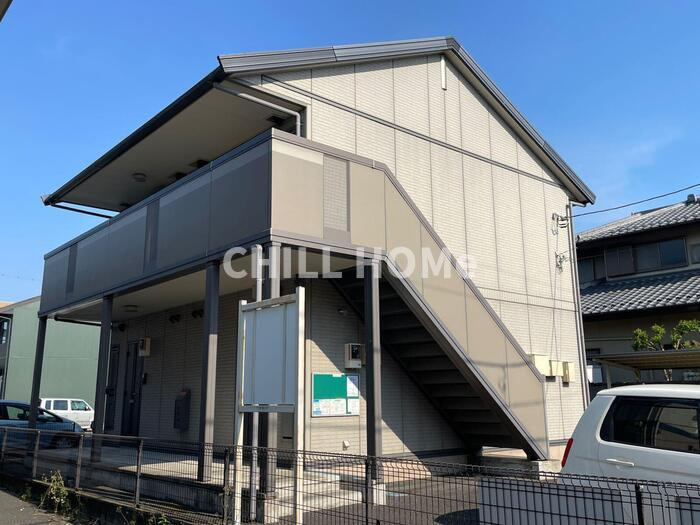 メゾン飯塚のエントランス|当社、チルホームのHPもご覧ください(^^)/物件情報多数♪