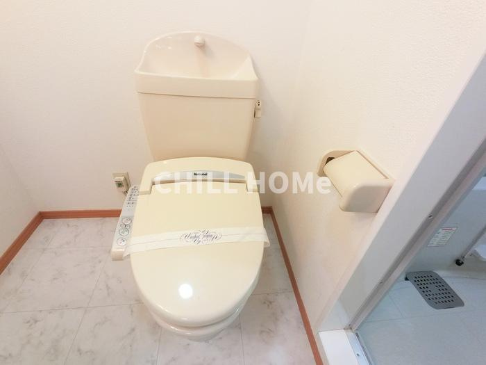 メゾン飯塚のトイレ|当社、チルホームのHPもご覧ください(^^)/物件情報多数♪