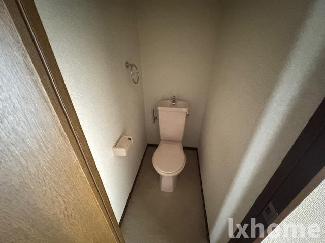 メゾンルミエールのトイレ|清潔感のあるトイレです