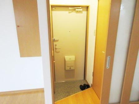 エスプワール中里の玄関