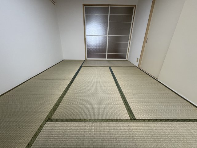 コーポ藤池の和室