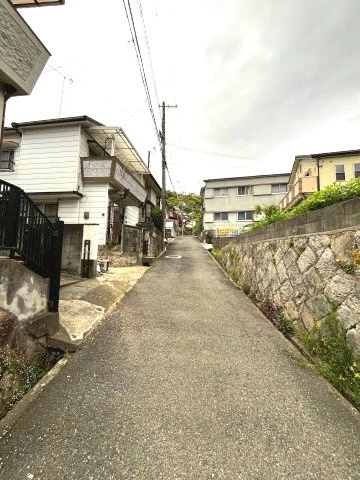 高東町1丁目の前面道路含む現地写真