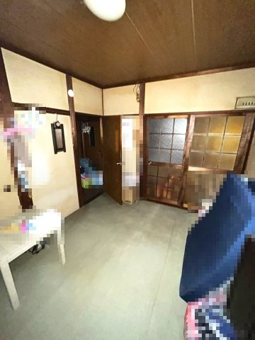 高東町1丁目の洋室