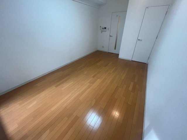 レジティア京町堀の洋室