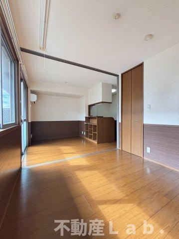 ルミエール須賀の居間・リビング|※同一建物別号室のお写真です。