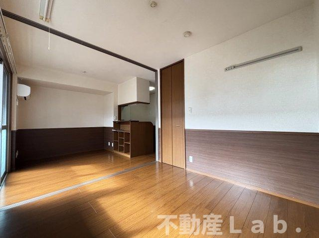 ルミエール須賀の居間・リビング|※同一建物別号室のお写真です。