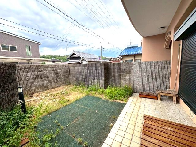 ホワイトロートスの庭