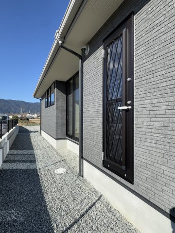 葛城市北花内　A号地 モデルハウス　の外観|◆A号地は角地なので圧迫感がないです(^^)/　金剛葛城山麓と田園風景に癒されます!(^^)!