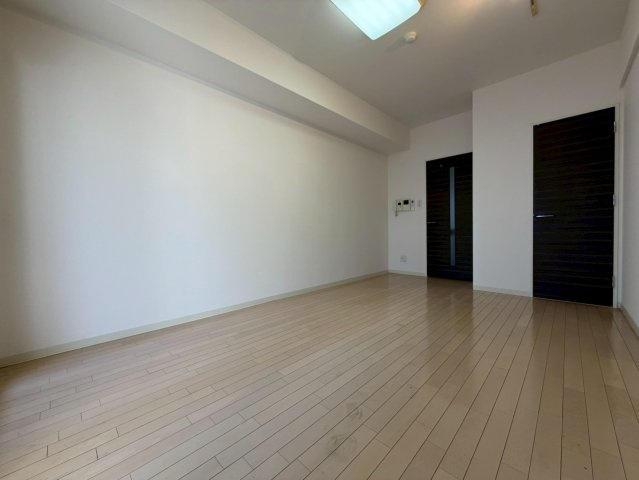 レジティア京町堀の洋室