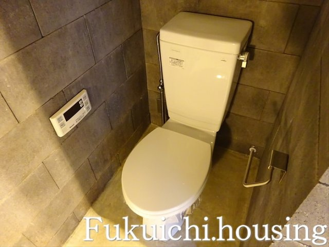 石双居のトイレ