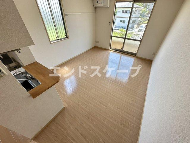 ラ・メゾン・イッコク　Aの居間・リビング|高崎、前橋のお部屋探しはエンドスケープまで！お客様の理想お聞かせ下さい♪