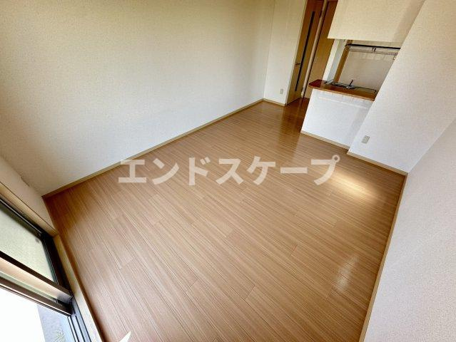 ラ・メゾン・イッコク　Aの居間・リビング|高崎、前橋のお部屋探しはエンドスケープまで！お客様の理想お聞かせ下さい♪