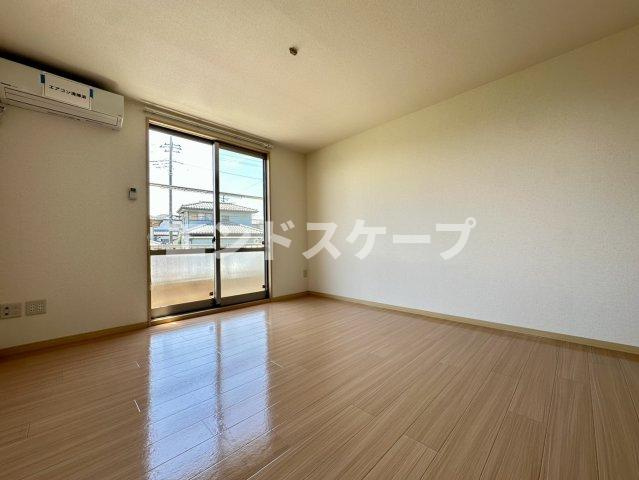 ラ・メゾン・イッコク　Aの居間・リビング|高崎、前橋のお部屋探しはエンドスケープまで！お客様の理想お聞かせ下さい♪