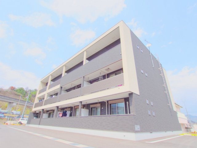 フィオーレ　伴