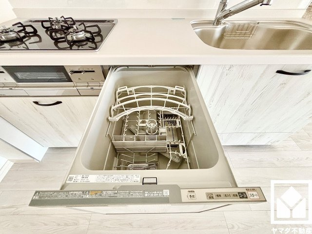 シーアイマンション夙川広田のその他|毎日の家事の負担を軽減し、節水効果も期待できる食器洗乾燥機付き。