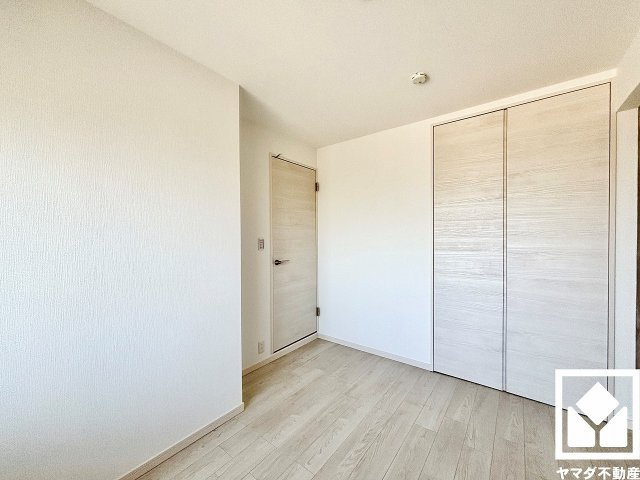 シーアイマンション夙川広田の寝室|北東側洋室です。独立した居室なのでプライベートな時間をゆったり過ごせそうです。