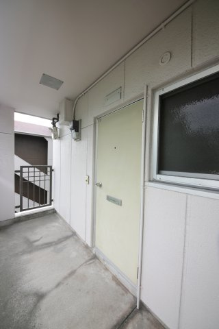 コーポ藤池Ⅱの玄関