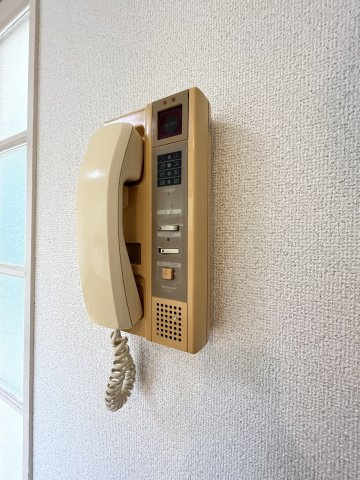 インターホンもございます♪