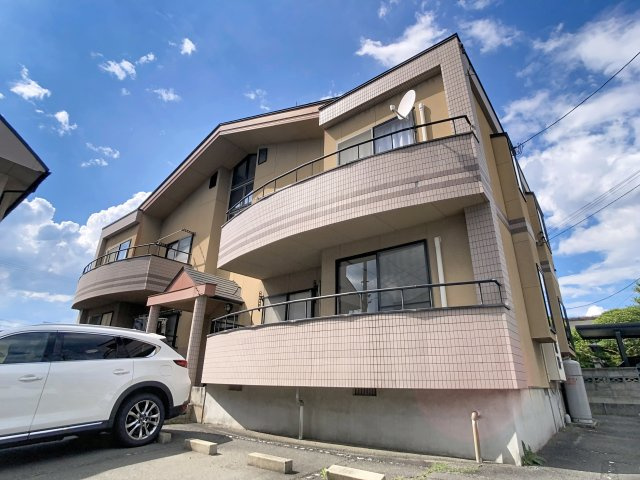 シャルム小白川C