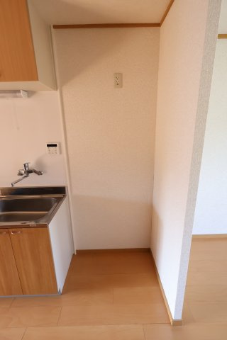 【その他共用部分】 | 緑ヶ丘ハイツ | 冷蔵庫スペース