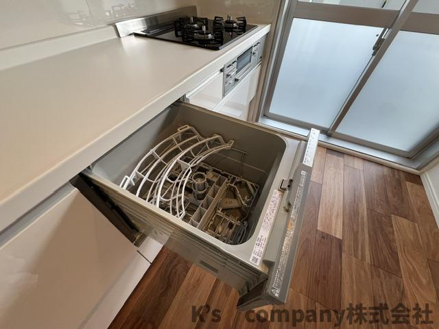 藤沢市辻堂西海岸1丁目　藤沢ニューライフ7号棟のキッチン|時間短縮に便利な食洗器完備♪