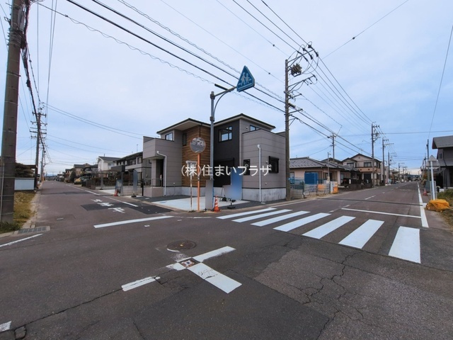 仲介手数料無料）江南市今市場町2期の前面道路含む現地写真|前面道路含む現地写真です
