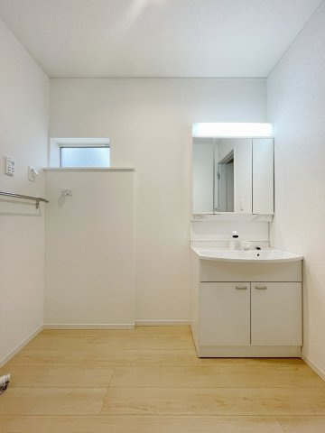 新築戸建・新築建売　那須塩原市春日町第2　埼玉小・厚崎中の独立洗面台