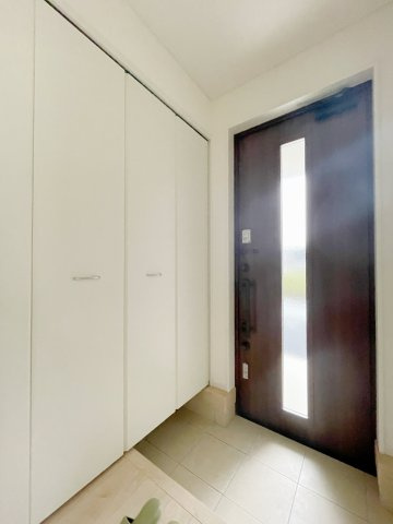 新築戸建・新築建売　那須塩原市春日町第2　埼玉小・厚崎中の玄関