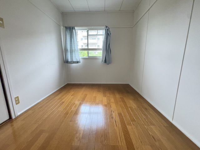 厚生年金住宅 A棟の洋室