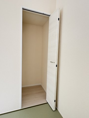 LiveleGarden.s小倉南区徳吉東5丁目の収納|使い勝手の良いクローゼットで、居住空間を広く活用できます。