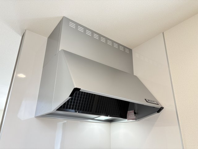 LiveleGarden.s小倉南区徳吉東5丁目のキッチン|使い勝手の良いレンジフードで快適にお料理できます。