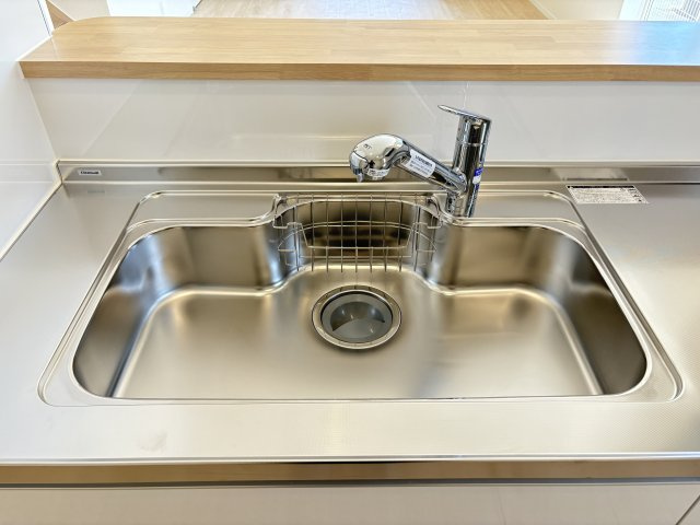 CRADLE GARDEN小倉南区沼緑町第3のキッチン|浄水器一体型シャワー水栓