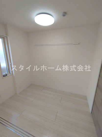 【寝室】 | Ｎｏｉｒ　Ｂｌａｎｃ | 別部屋写真です。