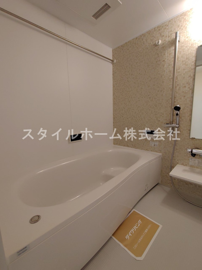 【浴室】 | Ｎｏｉｒ　Ｂｌａｎｃ | 別部屋写真です。