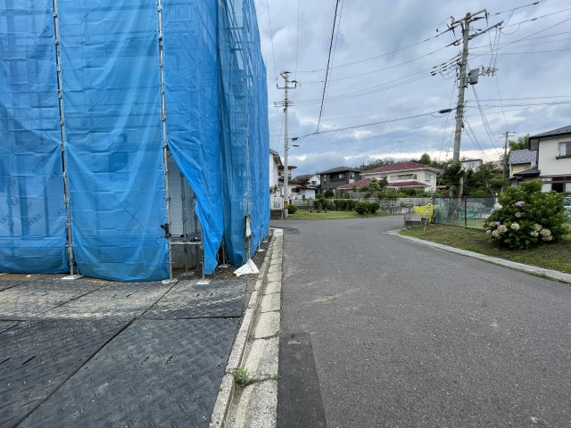 新築戸建・新築建売　須賀川市和田弥六内　須賀川第三小学校・須賀川第三中学校の前面道路含む現地写真