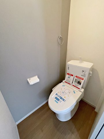 新築戸建・新築建売　須賀川市和田弥六内　須賀川第三小学校・須賀川第三中学校のトイレ|各階にございますので、朝の混雑時や夜中の利用も安心です！