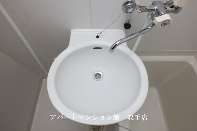 レオパレス天王台の洗面所