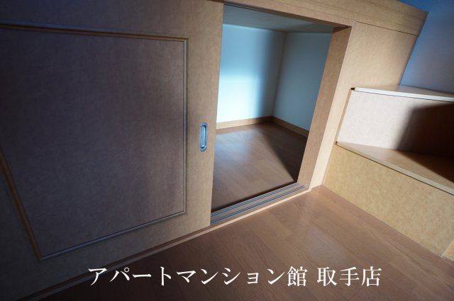 レオパレスグレイスの収納
